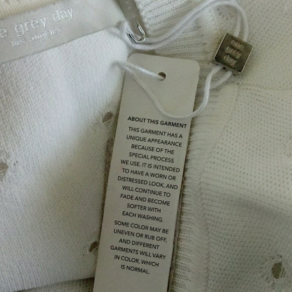 One Gray Day Los Angeles distressed sweater top - Picture 6 of 7